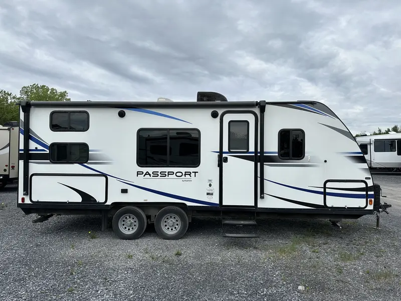 2020 Keystone RV Passport 239ML thumbnail 5