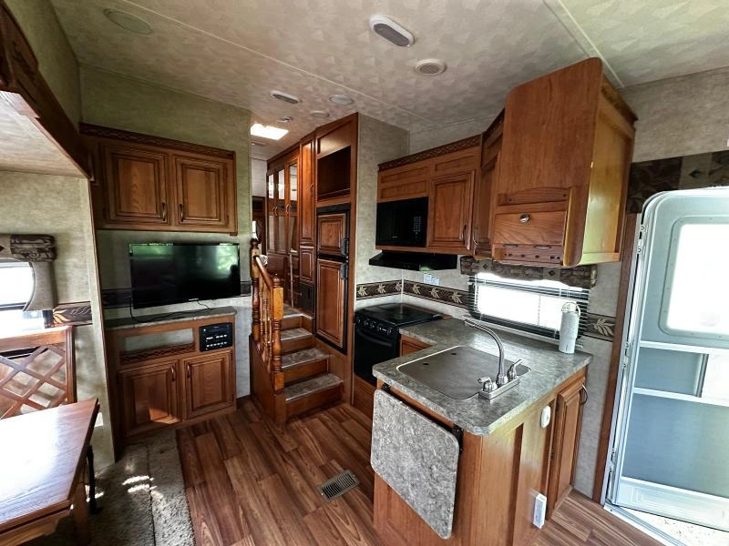 2014 Forest River Sabre 25rlds alt