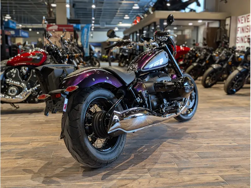 2022 BMW R 18 // Option 719 Galaxy Dust Metallic/Titan Silver Metallic thumbnail 11