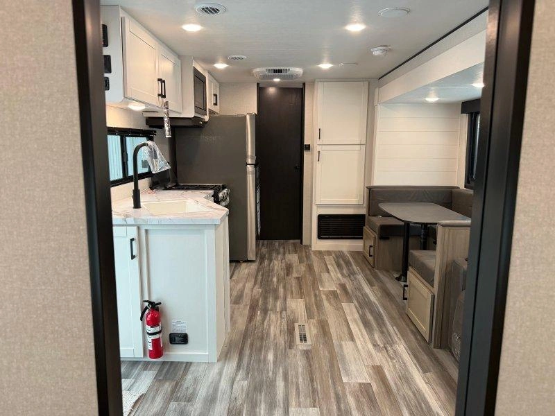 2026 Jayco Jayflight 380dqs alt
