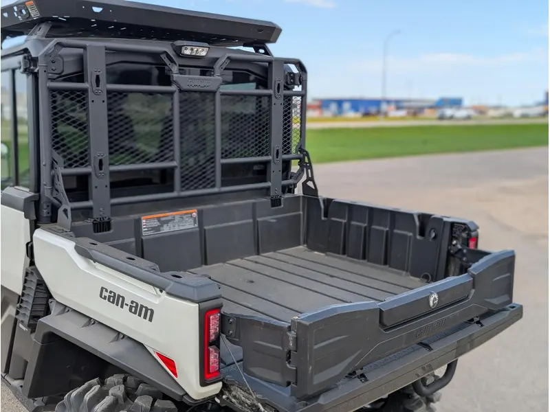 2026 Can-Am Defender Limited HD11 - White *DEMO* thumbnail 7
