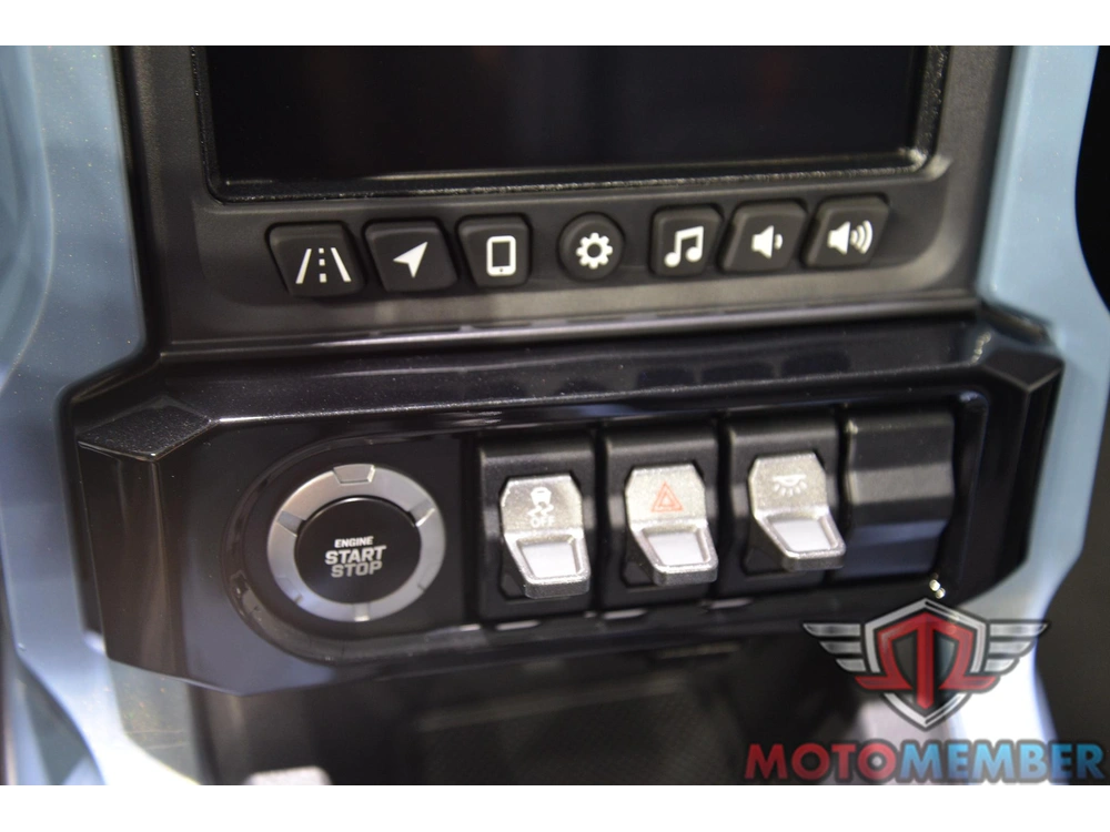 2026 Slingshot Signature Edition Autodrive alt
