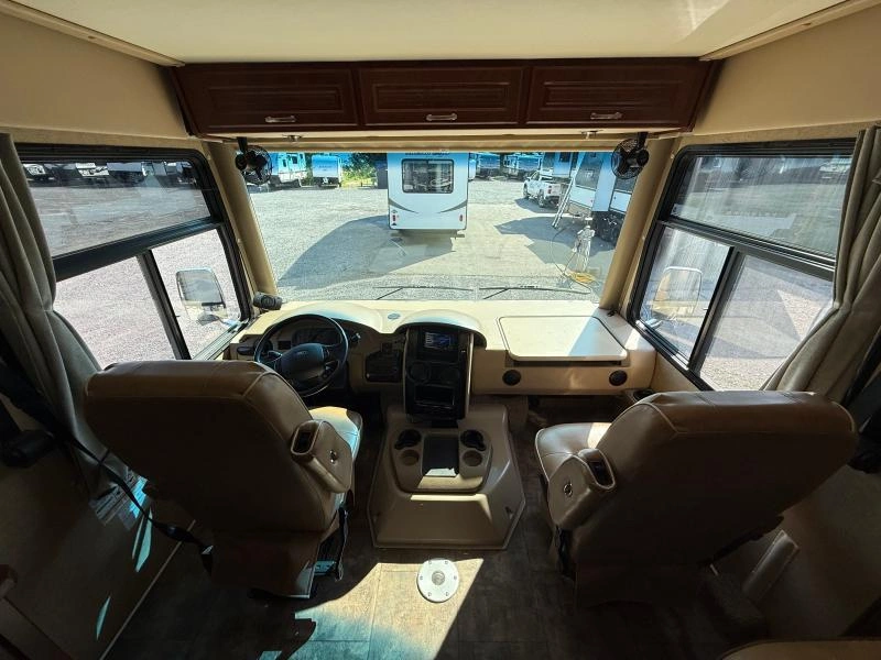 Thor Motor Coach Challenger 37kt 2015 alt
