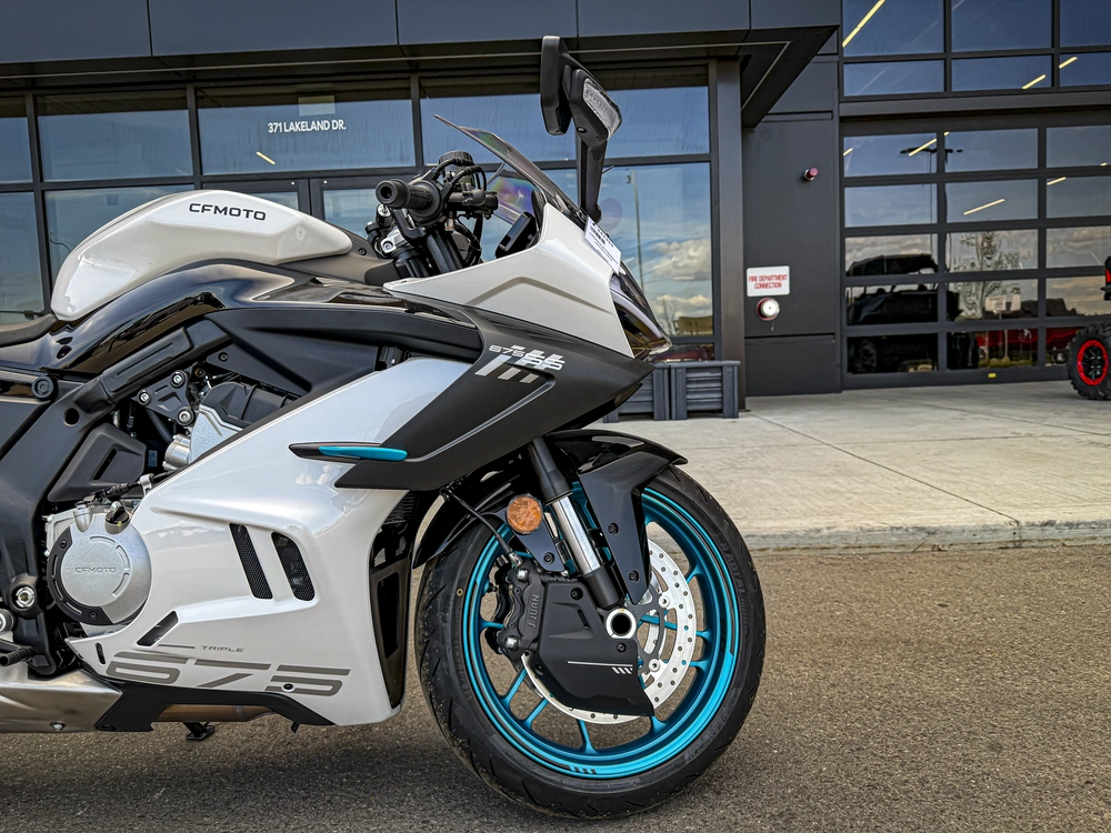 2026 Cfmoto 675ss alt