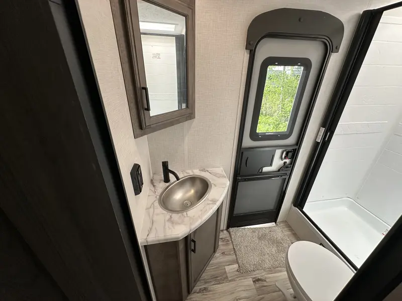 2023 Venture RV Sporttrek 312VBH thumbnail 33