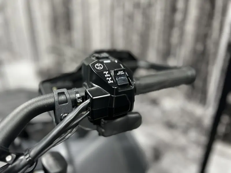 2023 Can-Am OUTLANDER MAX XTP 850 **BAS KILOMÉTRAGE!!** thumbnail 12
