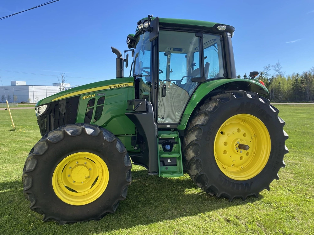 2025 John Deere 6120m alt