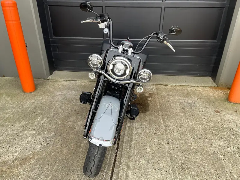 2026 Harley-Davidson FLHC - Heritage Classic thumbnail 7