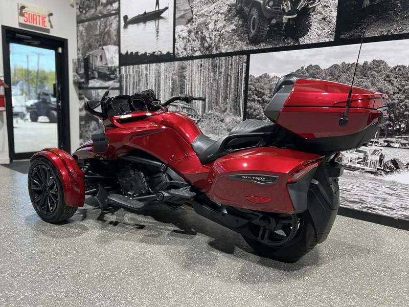 2018 Can-Am SPYDER F3 LIMITED DARK SE6 **BAS KILOMÉTRAGE!!** thumbnail 5