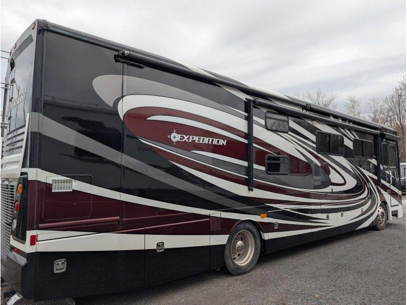 Fleetwood Expedition 38b 2012 alt