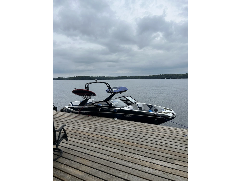 2023 Scarab 215 Wake W/twin 300 Hp alt