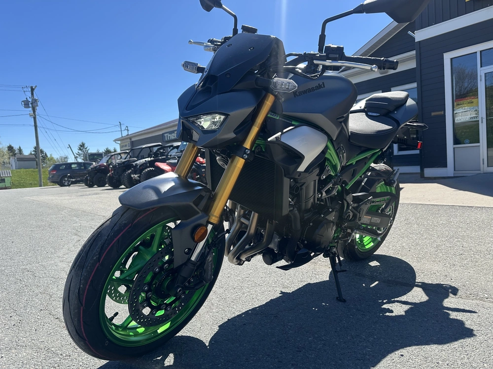 2026 Kawasaki Z900 Se alt