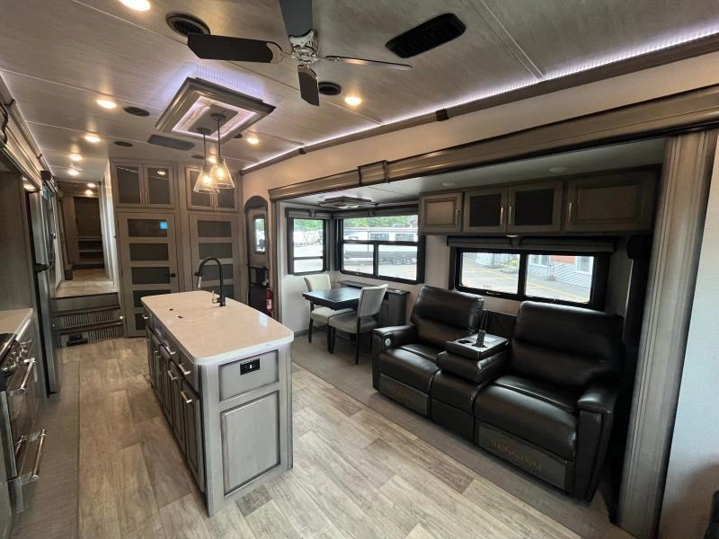 Keystone Rv Montana 3781rl 2021 alt
