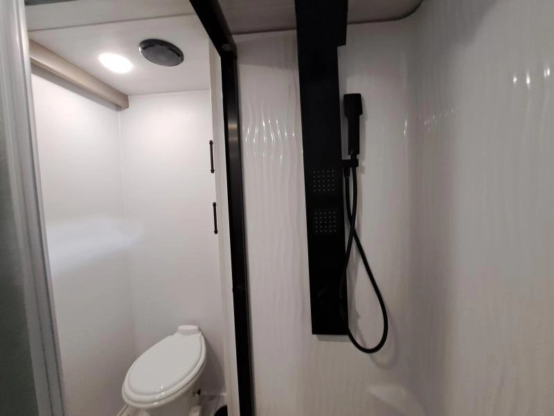 Keystone Rv Montana 3531re 2024 alt