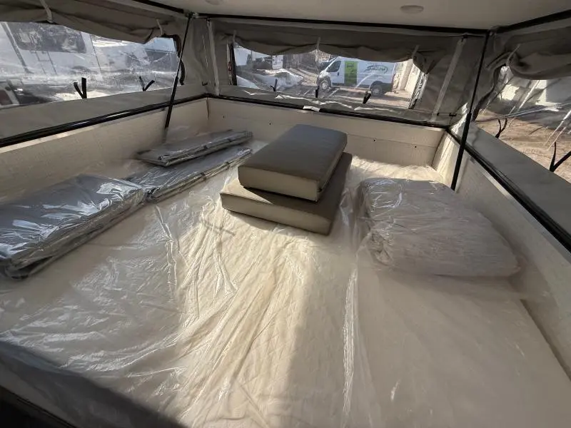 2025 Palomino Real Lite