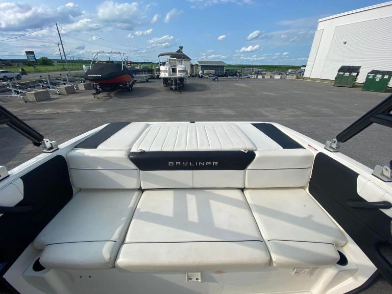 Bayliner 185br 2016 alt