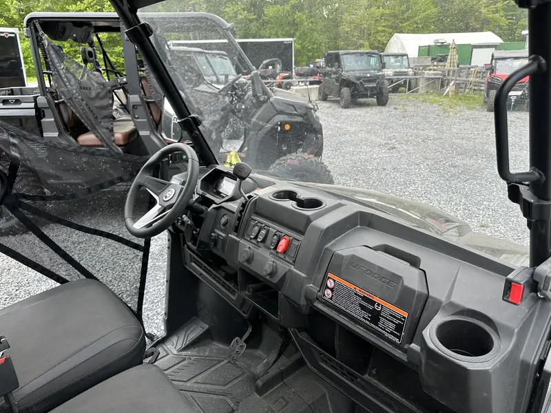 2025 CFMOTO UFORCE 800XL thumbnail 6