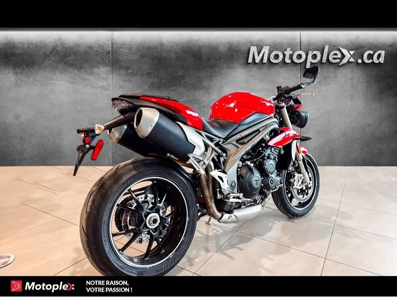 2017 Triumph SPEEDTRIPLE 1050S thumbnail 3