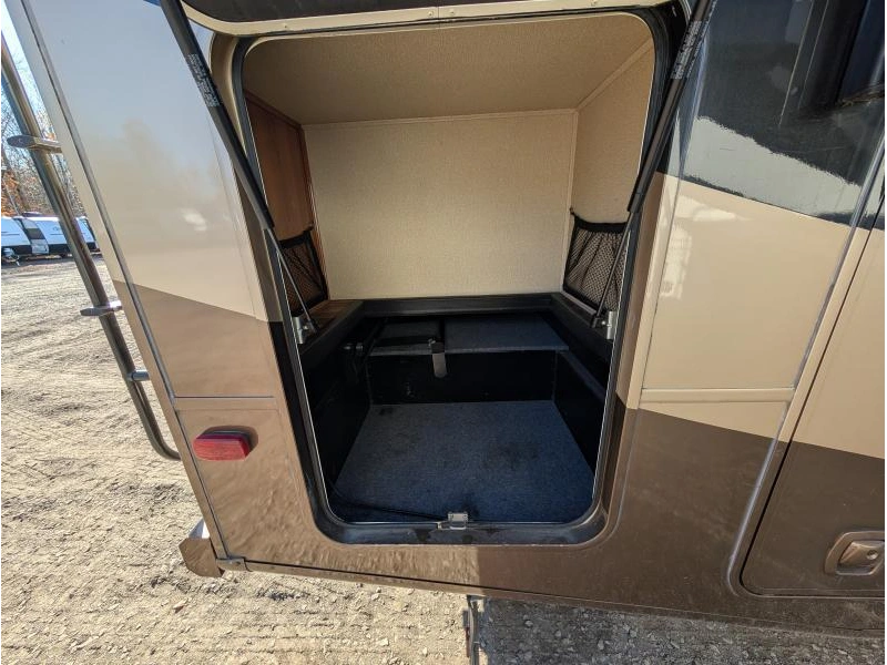Coachmen Pursuit 30fw 2018 alt