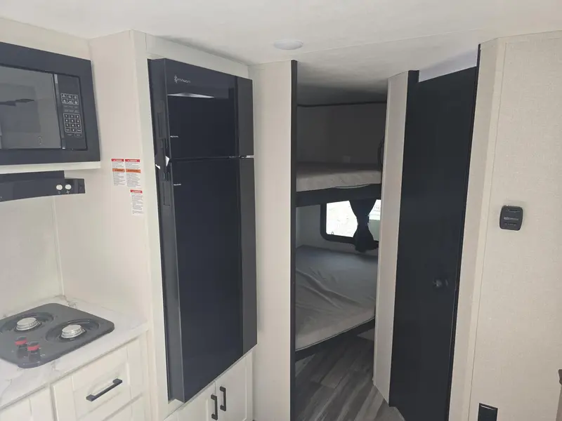 2026 Jay Flight SLX 197mb thumbnail 4