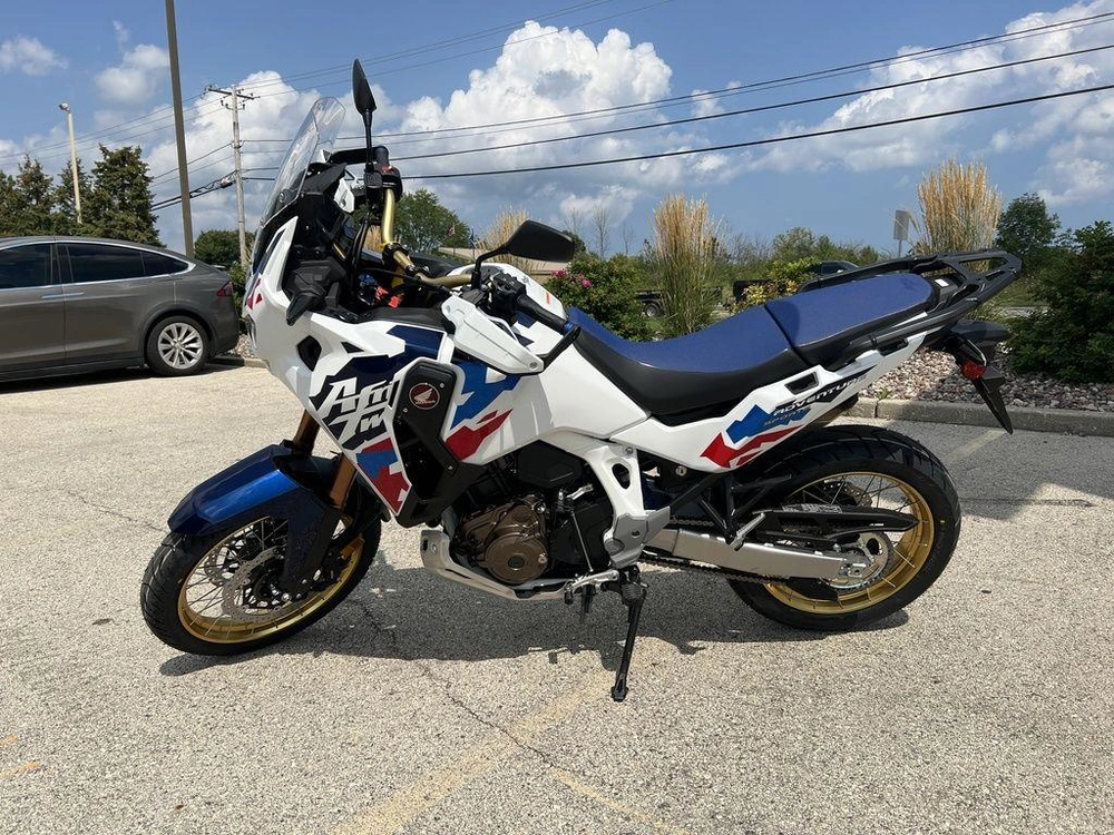 2025 Honda Africa Twin Adventure Sports Es alt