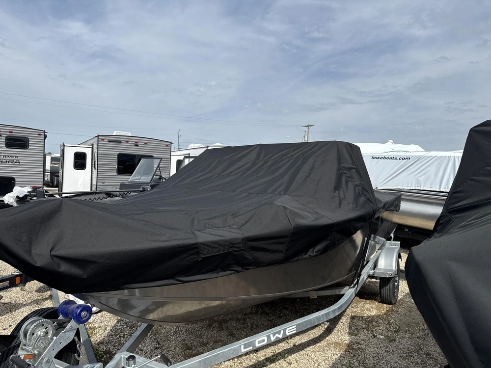 2026 Lowe Boats Fishing Machine Walk Thru Fm 1675 Wt alt