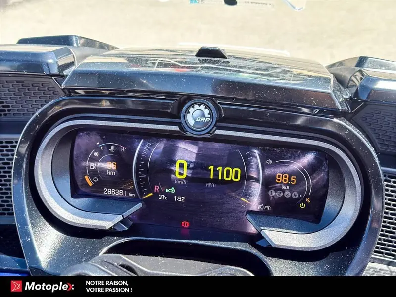 2018 Can-Am SPYDER F3T LIMITED thumbnail 5