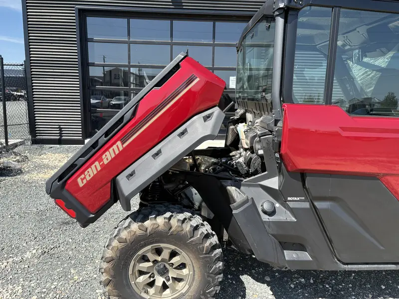 2024 Can-Am Defender Limited HD10 thumbnail 6