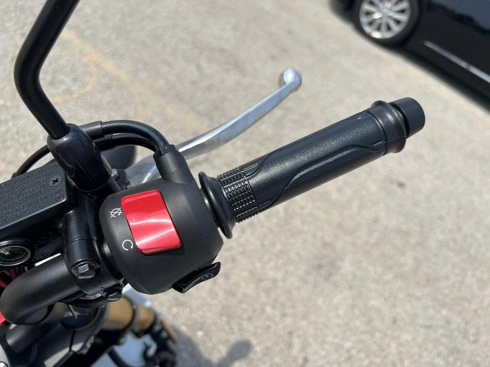2026 Honda Grom Abs alt