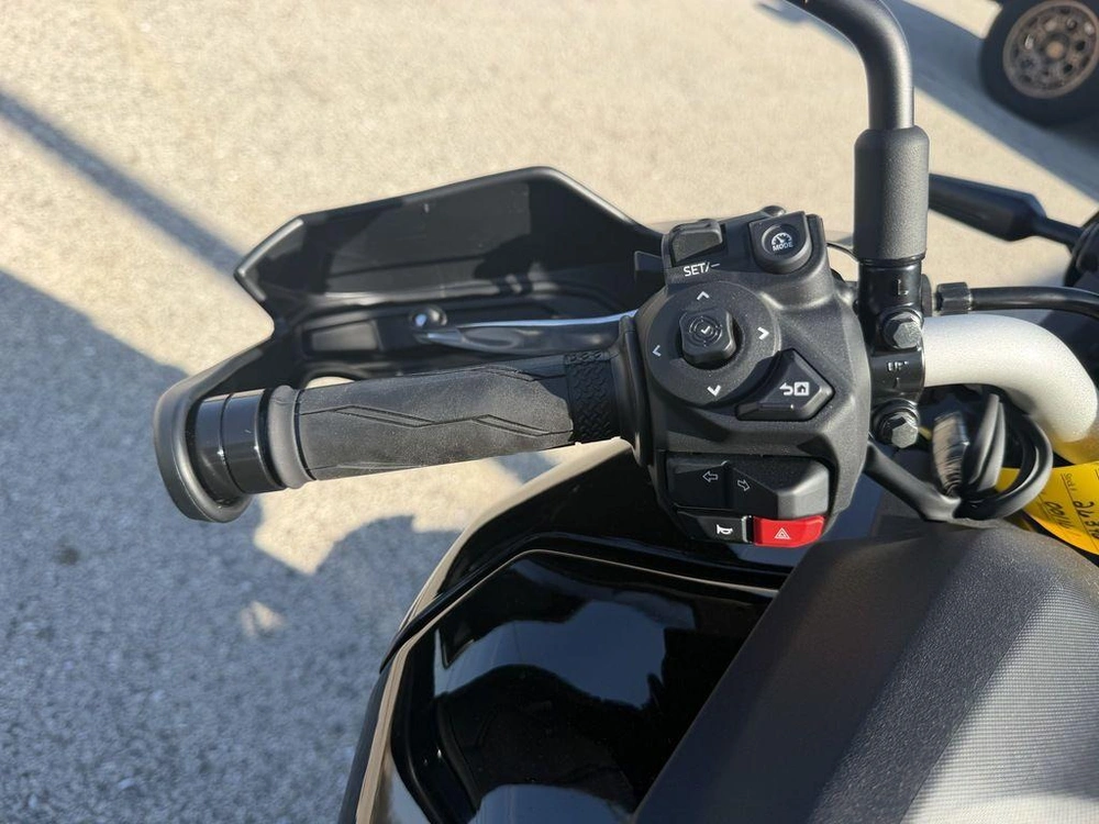 2026 Yamaha Tracer 9 alt
