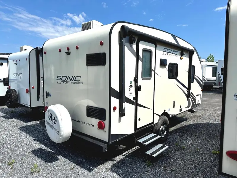 2019 Venture RV Sonic Lite 168VRB thumbnail 8