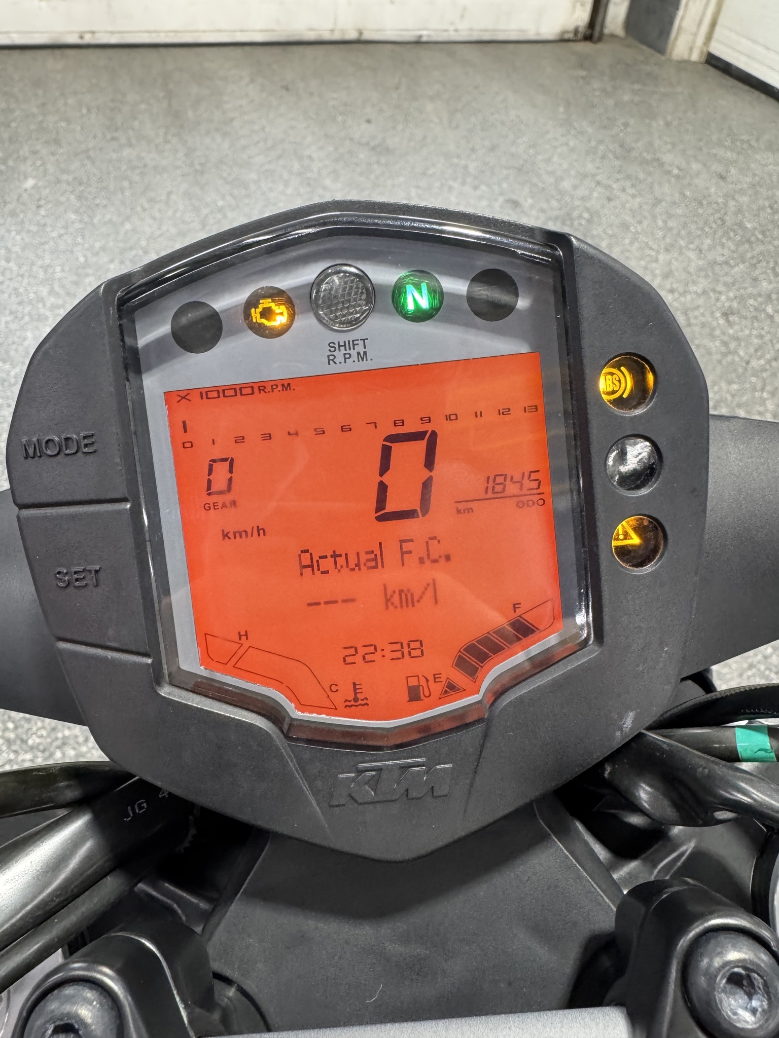 2020 KTM DUKE 200 thumbnail 11