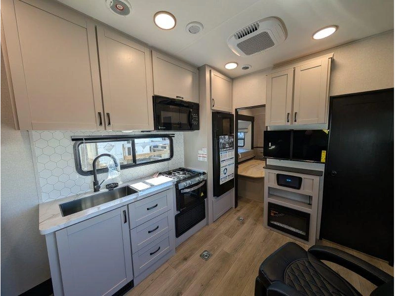 Jayco Seismic 214 2027 alt