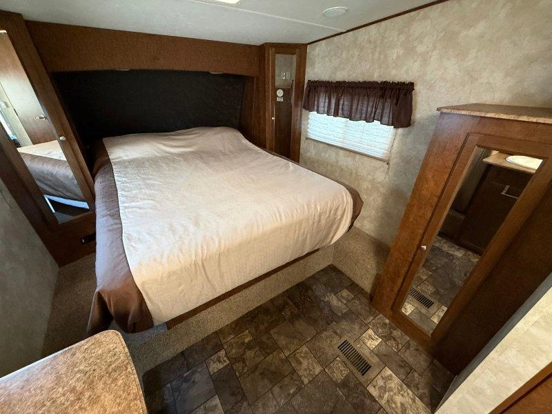 Coachmen Chaparral 27rks 2013 alt