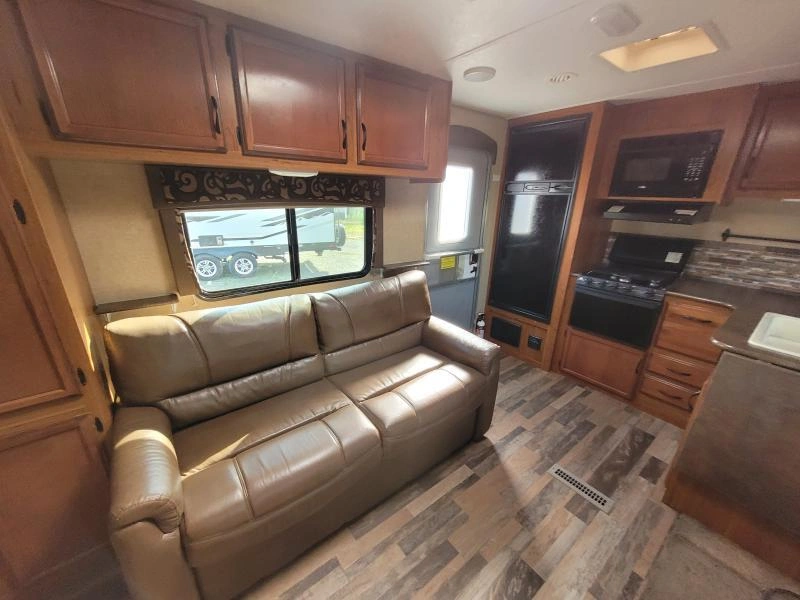 Starcraft Autumn Ridge 266rk 2015 alt