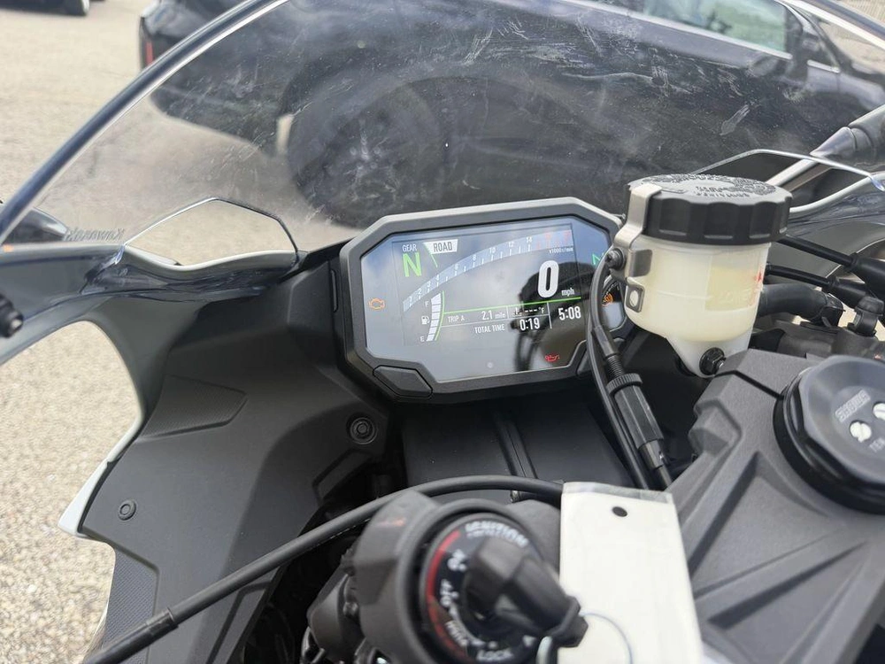 2026 Kawasaki Ninja® Zx™-6r alt