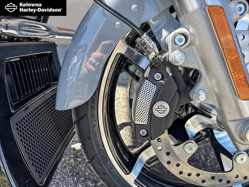 2026 Harley-Davidson FLTRX - Road Glide® thumbnail 19
