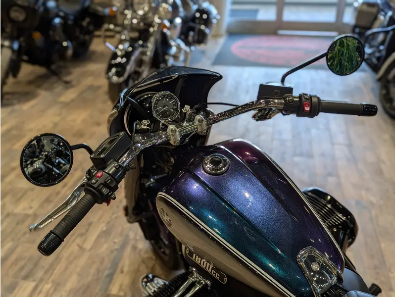 2022 BMW R 18 // Option 719 Galaxy Dust Metallic/Titan Silver Metallic thumbnail 8