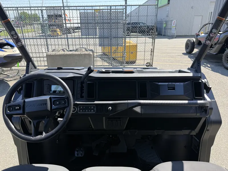 2026 Can-Am DEFENDER MAX XT HD11 WITH 10.25' INFOTAINMENT thumbnail 8