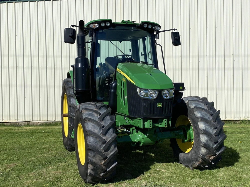 2025 John Deere 6120m alt