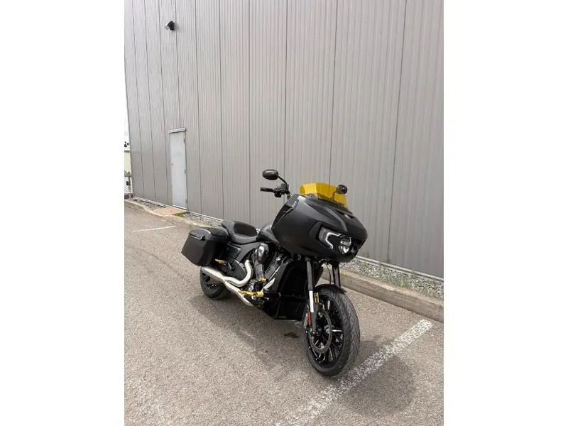 2026 Indian Motorcycle Challenger Dark Horse + 112 & Audio Package thumbnail 15