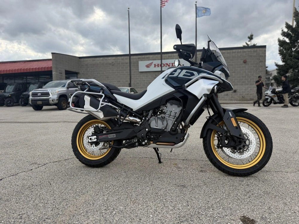 2026 Cfmoto Ibex 800 E alt