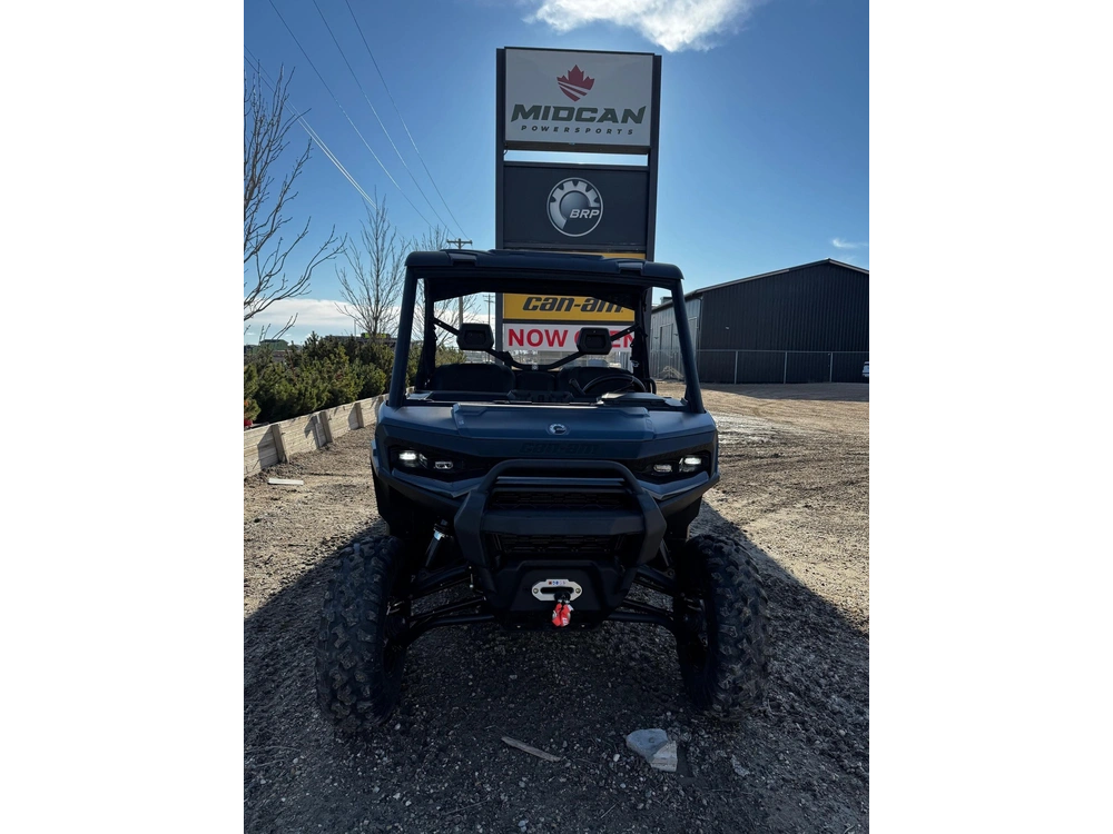 2026 Can-am Defender Xt Hd11 With 10.25" alt