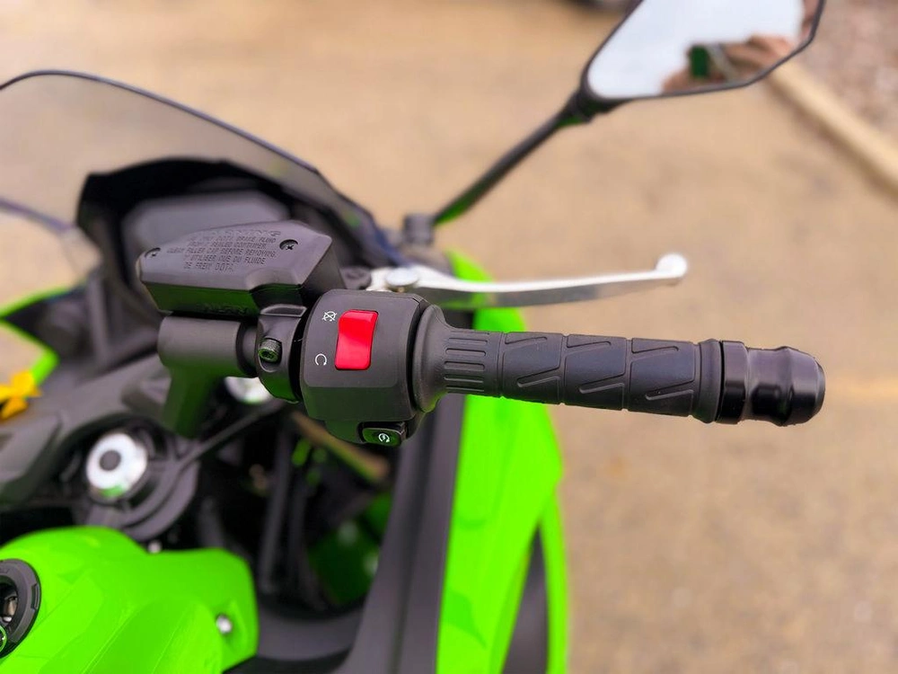 2026 Kawasaki Ninja® 650 Abs alt