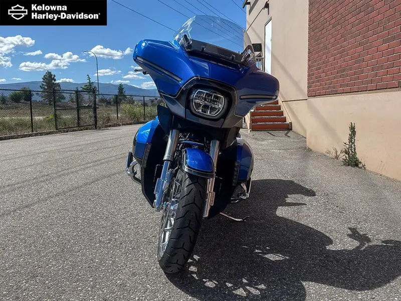 2026 Harley-Davidson FLHXLSE - CVO™ Street Glide® Limited thumbnail 2