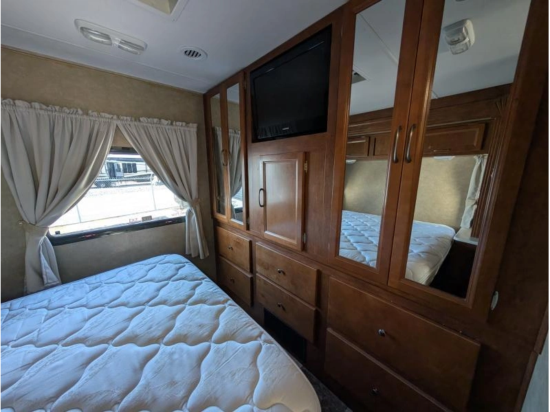 Coachmen Pursuit 31db 2014 alt