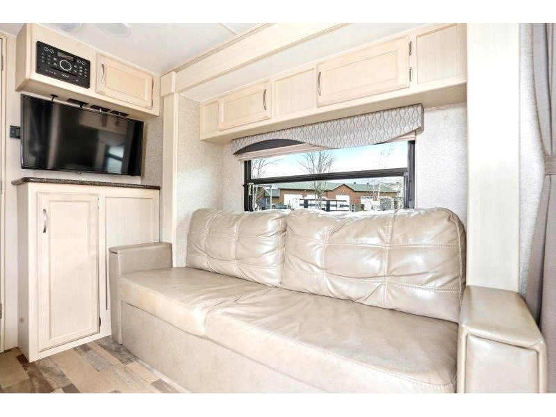 Winnebago Micro Minnie 2106fbs 2018 alt