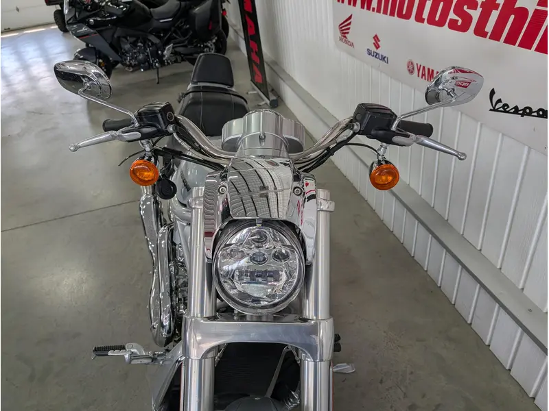 2012 Harley-Davidson V-ROD thumbnail 4