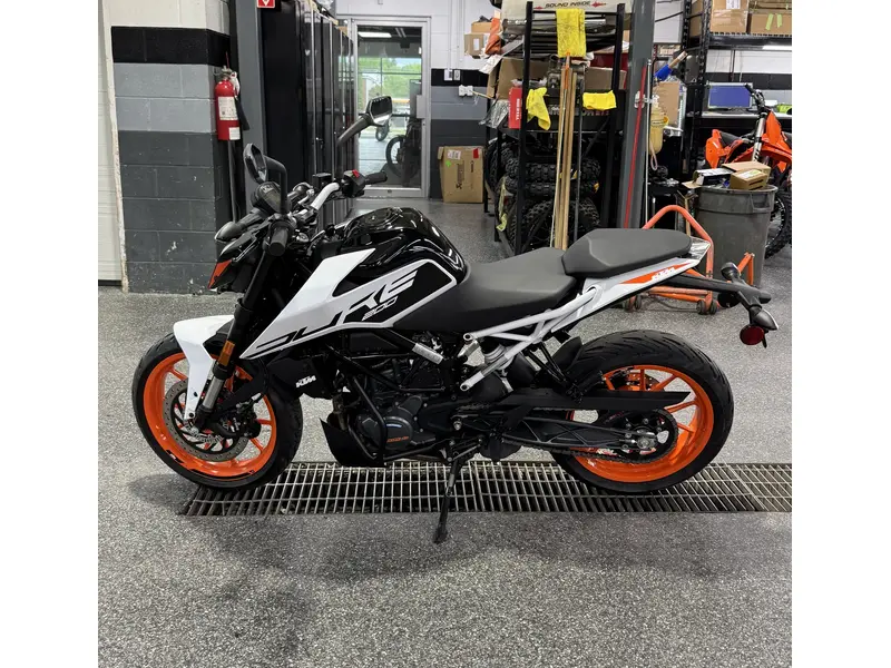 2020 KTM DUKE 200