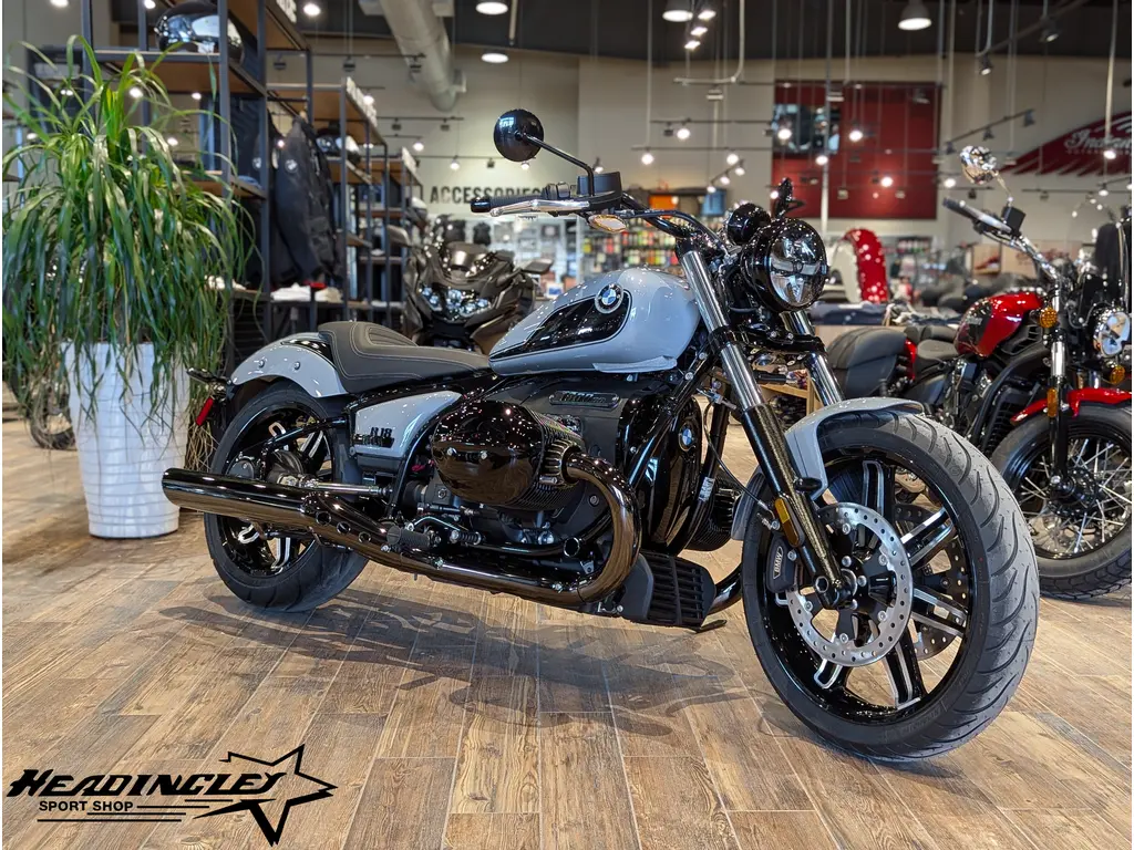 2025 BMW R 18 // Brooklyn Gray Metallic: Blacked Out DEMO UNIT